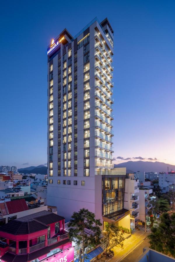 Miracle Luxury Nha Trang Hotell Eksteriør bilde