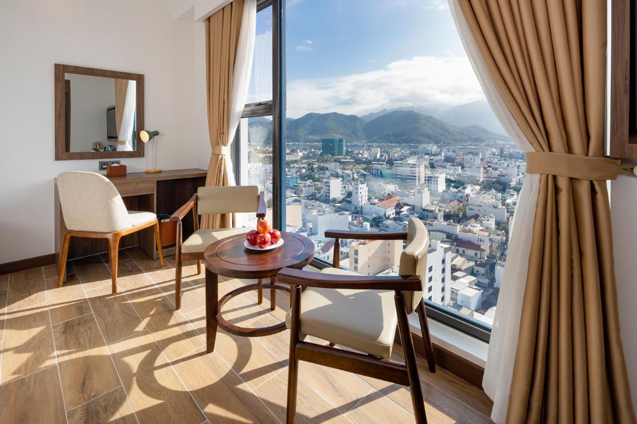 Miracle Luxury Nha Trang Hotell Eksteriør bilde
