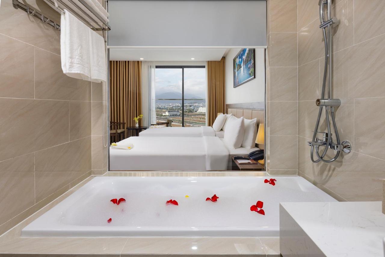 Miracle Luxury Nha Trang Hotell Eksteriør bilde